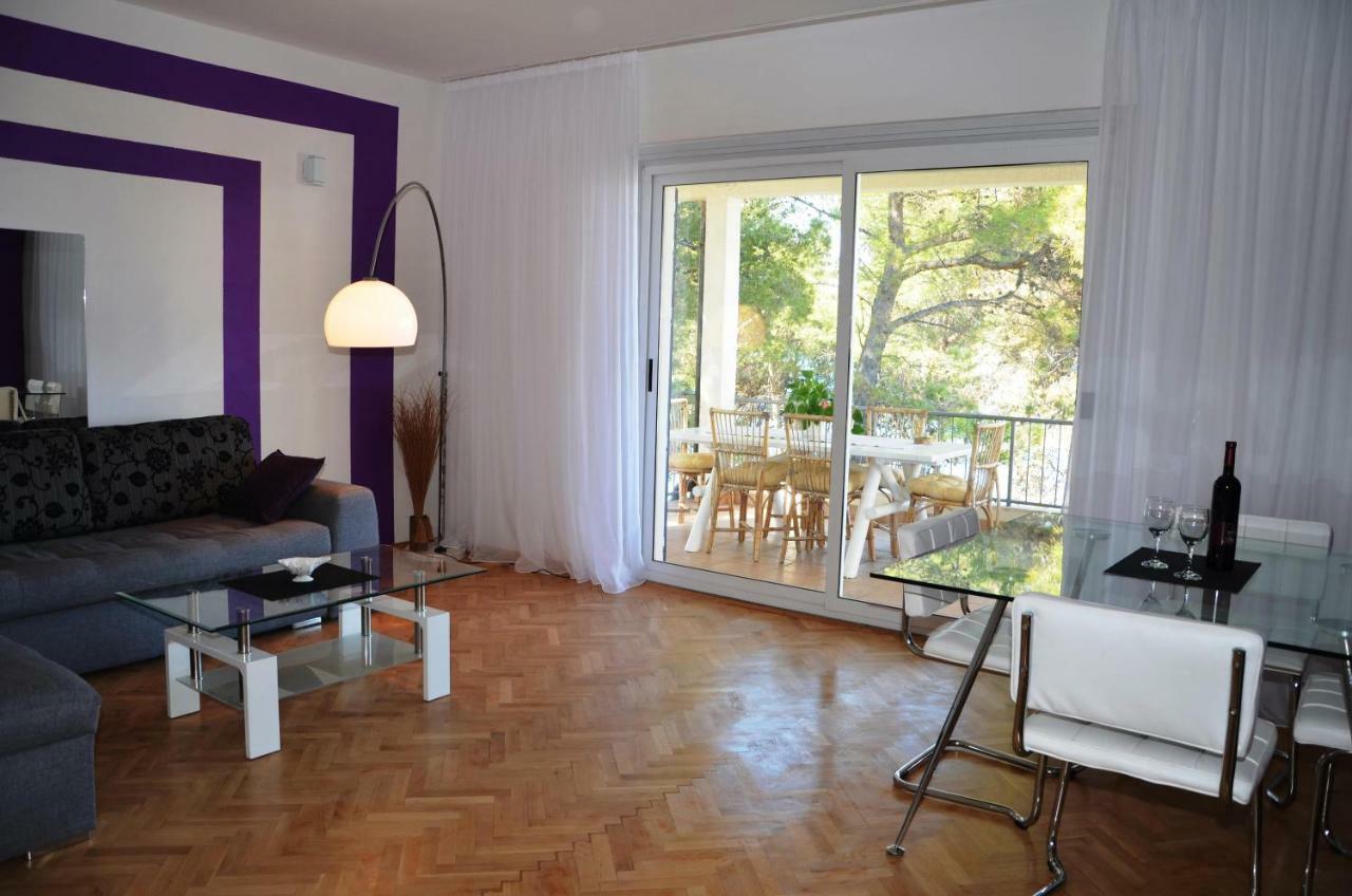 Apartments Dobronic Jelsa  Bagian luar foto